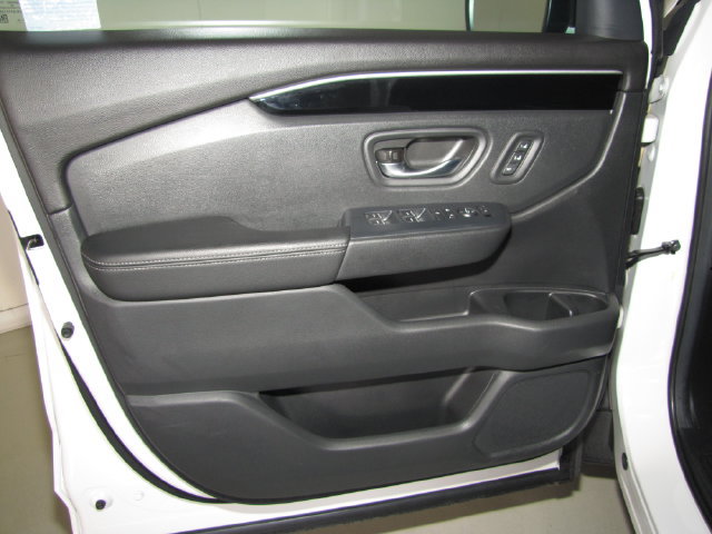 Certified 2026 Honda Passport RTL image 33