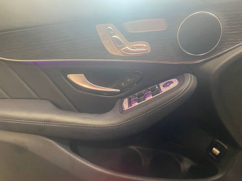 Used 2022 Mercedes-Benz GLC 300 GLC 300 image 5