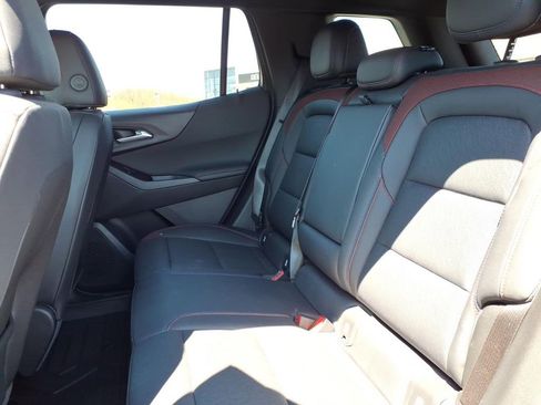 Used 2025 Chevrolet Equinox RS w/ Convenience Package III image 13