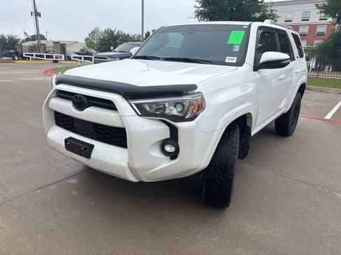Used 2024 Toyota 4Runner SR5 Premium w/ Moonroof Package AWD/4WD image 6