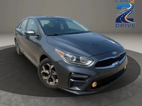 Used 2020 Kia Forte LXS FWD image 2
