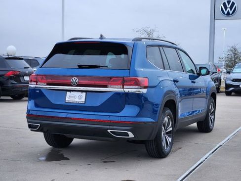 New 2025 Volkswagen Atlas SE image 3