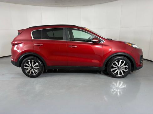 Used 2019 Kia Sportage EX w/ EX Technology Package FWD image 9