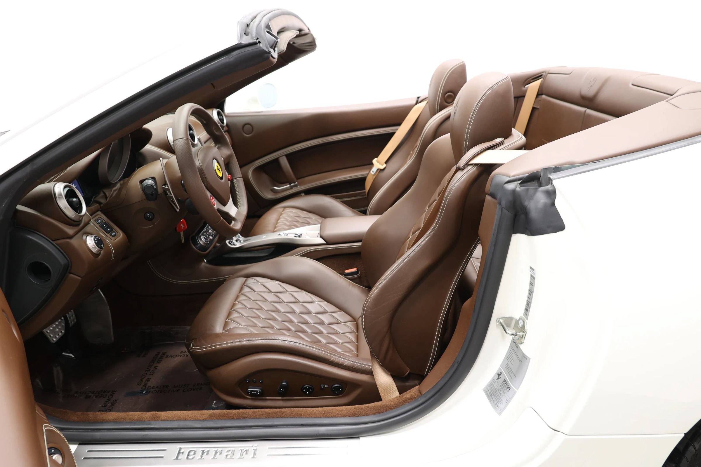 Used 2010 Ferrari California RWD image 15