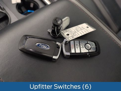 Used 2021 Ford F250 Platinum w/ FX4 Off-Road Package image 42