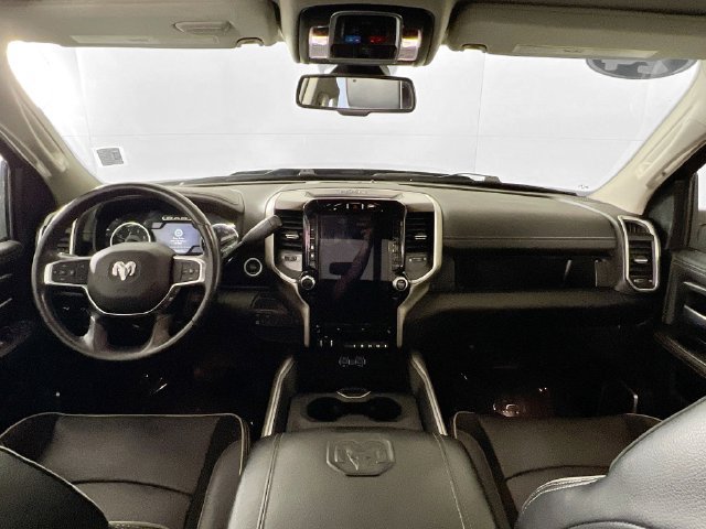 Used 2024 RAM 3500 Laramie AWD/4WD image 9