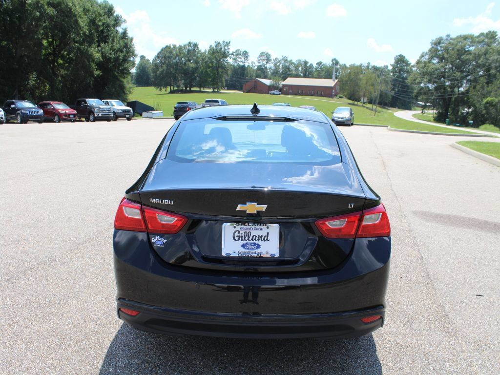Used 2025 Chevrolet Malibu LT FWD image 4
