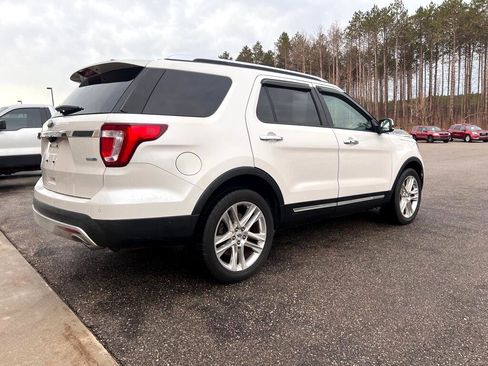 Used 2016 Ford Explorer Limited w/ Equipment Group 301A image 4