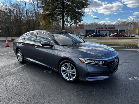 Used 2018 Honda Accord LX image 2