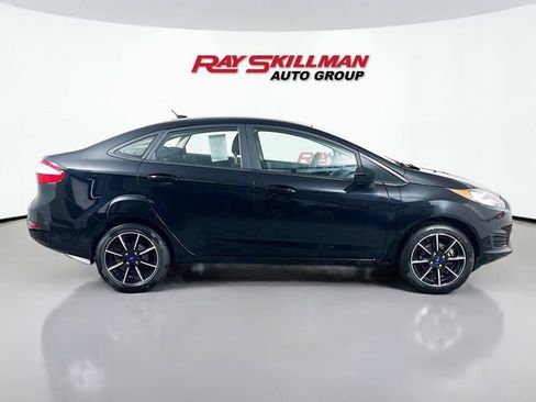 Used 2017 Ford Fiesta SE FWD image 8