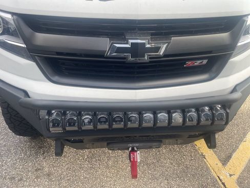 Used 2018 Chevrolet Colorado Z71 AWD/4WD image 5