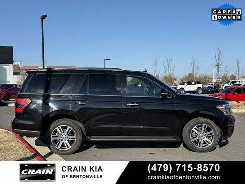 Used 2024 Ford Expedition Limited image 9