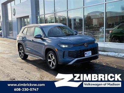 New 2025 Volkswagen Tiguan SE