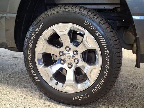 Used 2019 RAM 1500 Big Horn AWD/4WD image 7