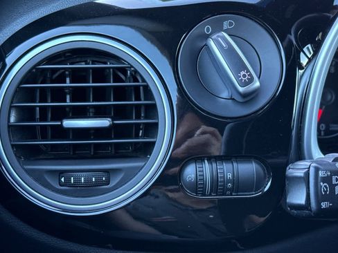 Used 2012 Volkswagen Beetle 2.5 image 25