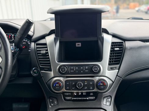 Used 2015 Chevrolet Suburban LTZ image 18