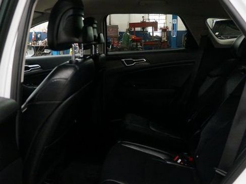 Used 2023 Kia Sportage EX image 35