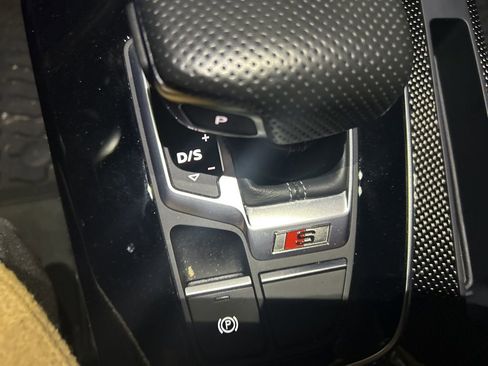 Used 2022 Audi SQ5 Premium Plus image 24