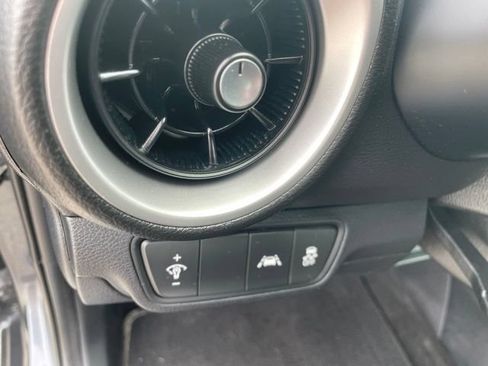 Used 2021 Kia Forte LXS FWD image 23