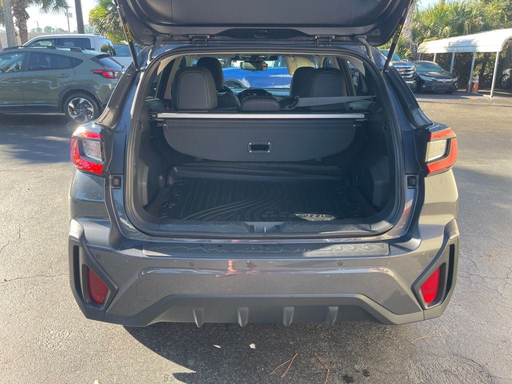 Used 2024 Subaru Crosstrek 2.5i Limited w/ Crosstrek Mirror Package AWD/4WD image 5
