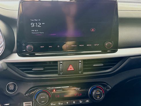 Used 2024 Kia Forte GT-Line image 18