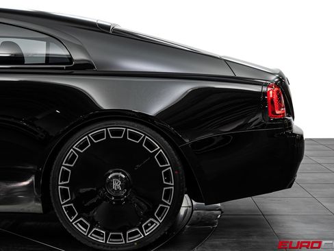 Used 2016 Rolls-Royce Wraith RWD image 14