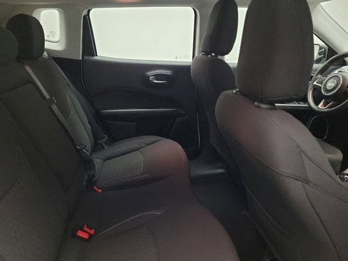 Used 2021 Jeep Compass Sport FWD image 19