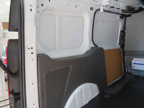Used 2020 Ford Transit Connect XL image 22