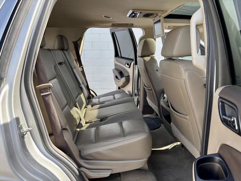 Used 2020 Chevrolet Tahoe LT AWD/4WD image 9