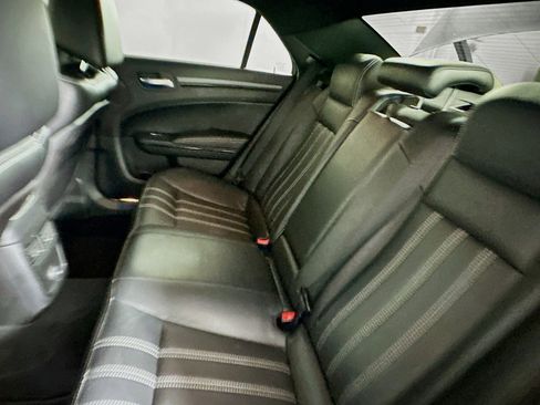 Used 2013 Chrysler 300 S RWD image 27
