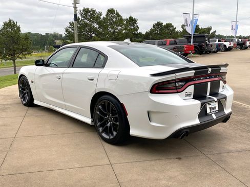 Used 2023 Dodge Charger Scat Pack w/ Plus Group RWD image 4