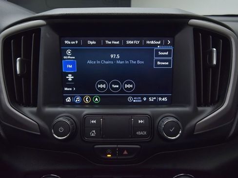 Used 2022 GMC Terrain AT4 w/ Infotainment Package II image 16