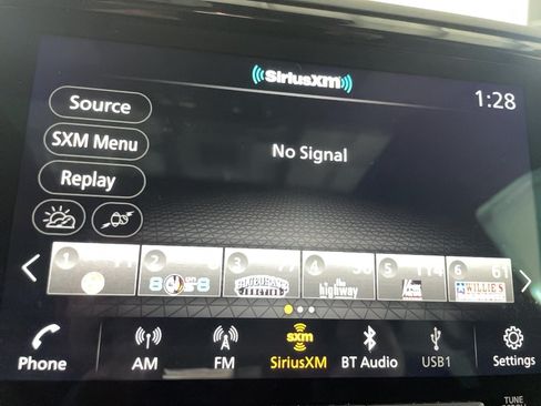 Used 2024 Nissan Frontier PRO-4X w/ Pro Premium Package AWD/4WD image 14