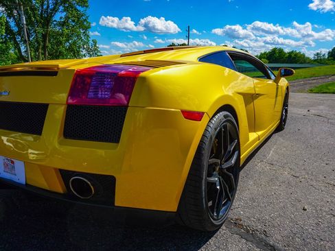 Used 2005 Lamborghini Gallardo AWD/4WD image 9