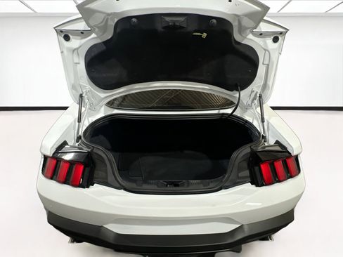 Used 2024 Ford Mustang Coupe RWD image 17