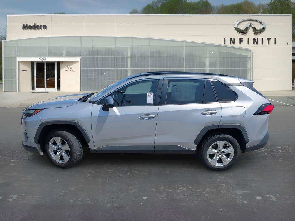 Used 2023 Toyota RAV4 XLE w/ Convenience Package AWD/4WD image 6