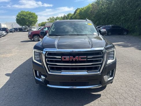 Certified 2023 GMC Yukon SLT w/ SLT Premium Package image 2