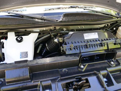 Used 2025 Chevrolet Express 2500 w/ Driver Convenience Package image 54