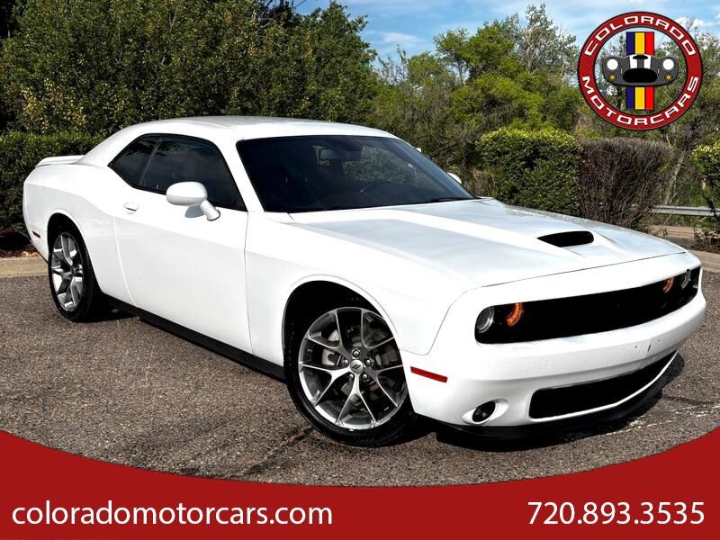 Used 2022 Dodge Challenger GT RWD image 1