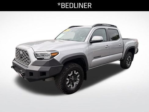 Used 2022 Toyota Tacoma TRD Off-Road w/ TRD Premium Off Road Package AWD/4WD image 8