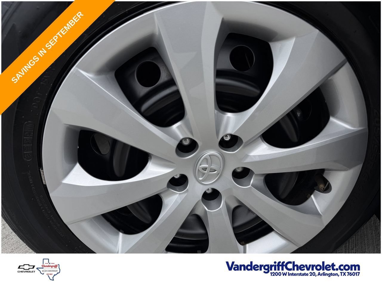 Used 2025 Toyota Corolla LE FWD image 9
