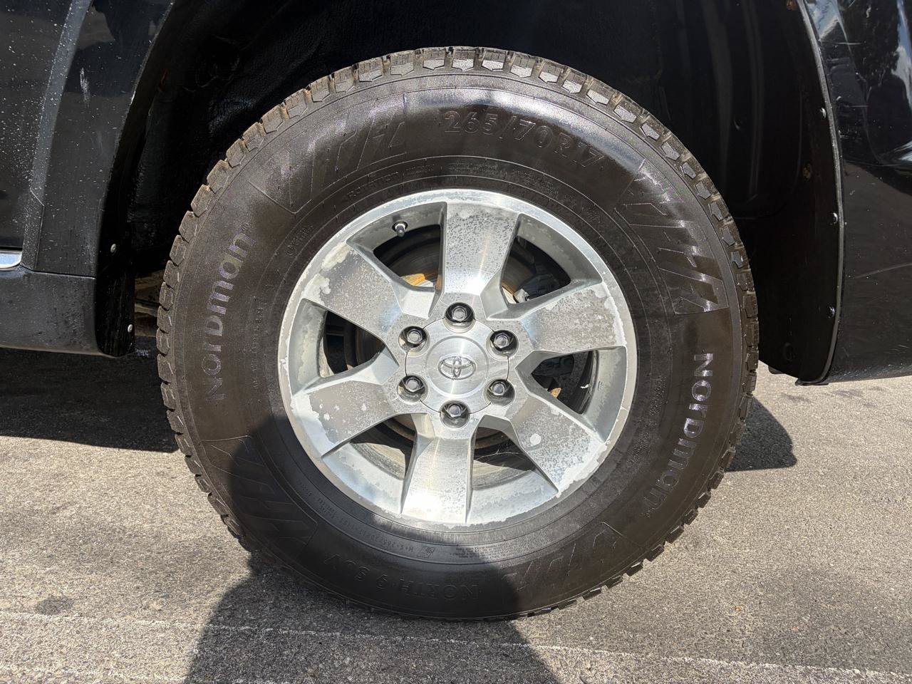 Used 2012 Toyota 4Runner SR5 w/ Convenience Pkg AWD/4WD image 12
