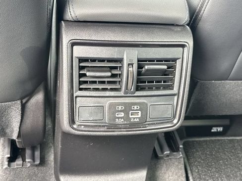 Used 2026 Subaru Forester Limited AWD/4WD image 11