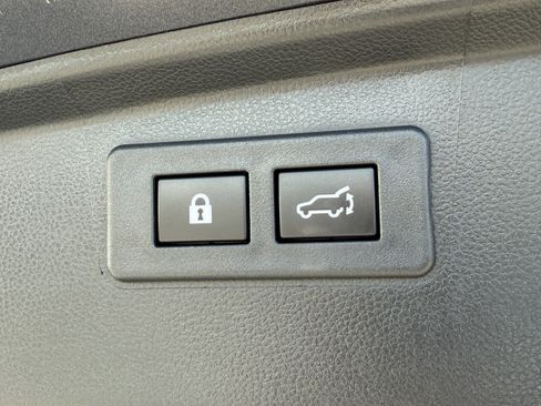 Used 2023 Subaru Outback Premium image 14