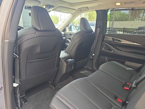 Certified 2026 INFINITI QX60 Luxe w/ Cargo Package FWD image 11