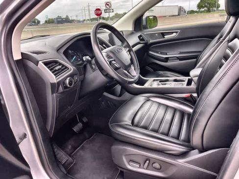 Used 2024 Ford Edge SEL AWD/4WD image 3