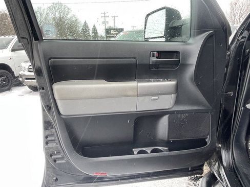 Used 2012 Toyota Tundra 4WD SR5 DOUBLE CAB w/ TRD Off-Road Pkg image 10