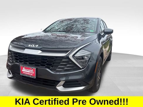 Certified 2024 Kia Sportage LX image 3