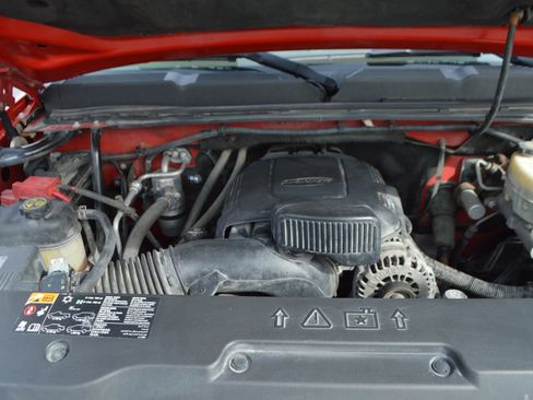 Used 2014 Chevrolet Silverado 2500 LTZ w/ LTZ Plus Package image 18