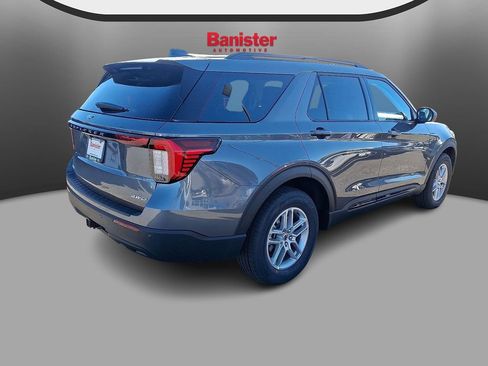 New 2026 Ford Explorer Active image 3
